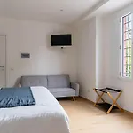 Гостевой дом Chic Retreat - View - Self Checkin