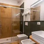 Chic Retreat - View - Self Checkin Гостевой дом