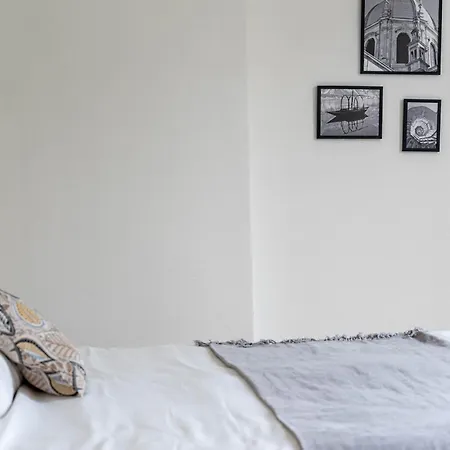 Chic Retreat - View - Self Checkin