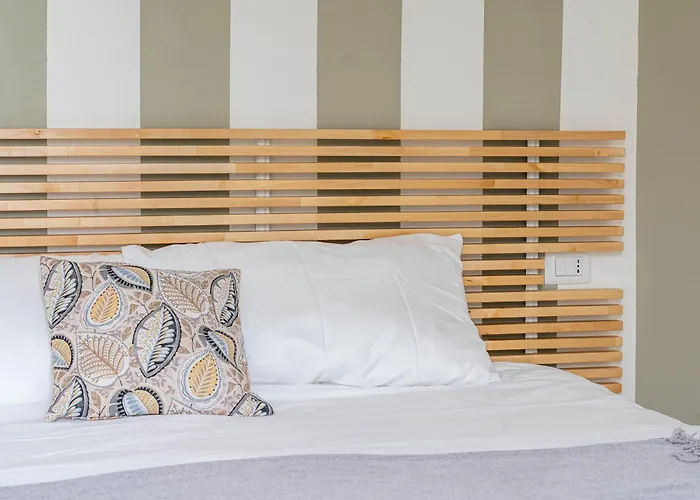 Chic Retreat - View - Self Checkin Комо