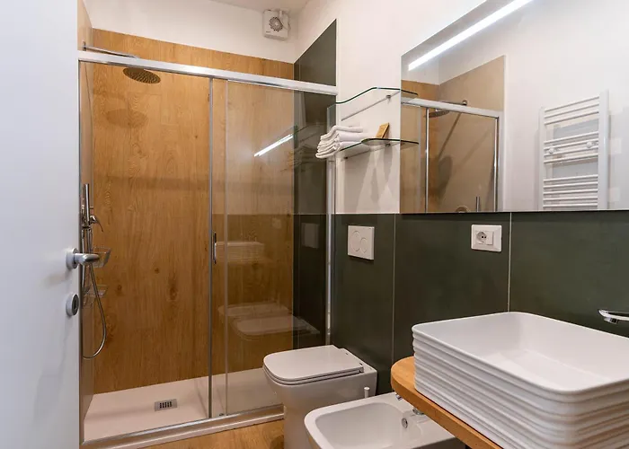 Chic Retreat - View - Self Checkin Гостевой дом