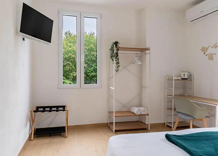 Chic Retreat - View - Self Checkin