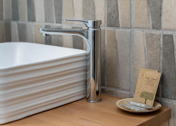 Chic Retreat - View - Self Checkin Гостевой дом