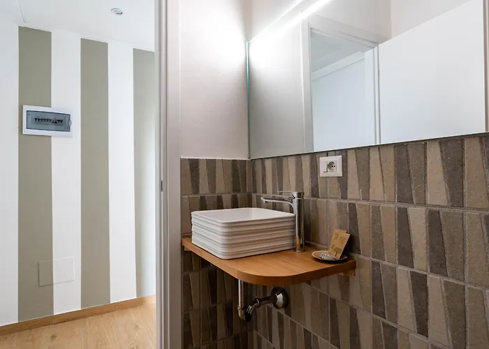 Chic Retreat - View - Self Checkin Гостевой дом