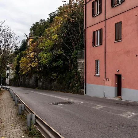 Chic Retreat - View - Self Checkin 3*