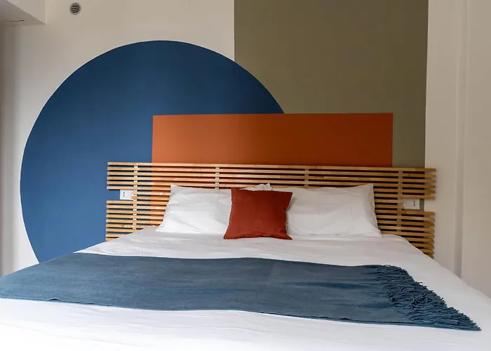 Chic Retreat - View - Self Checkin 3*