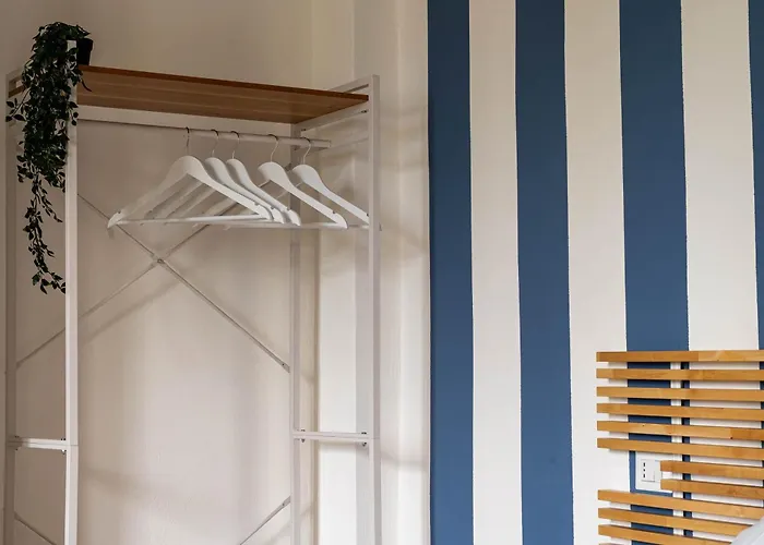 Chic Retreat - View - Self Checkin 3*