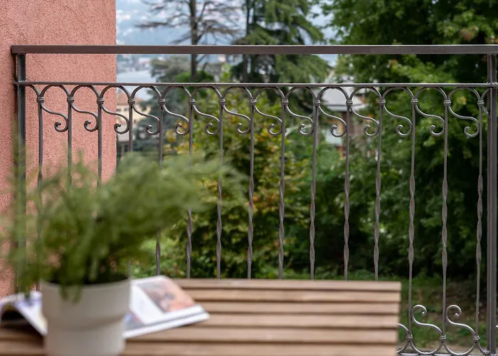 Chic Retreat - View - Self Checkin Πανσιόν