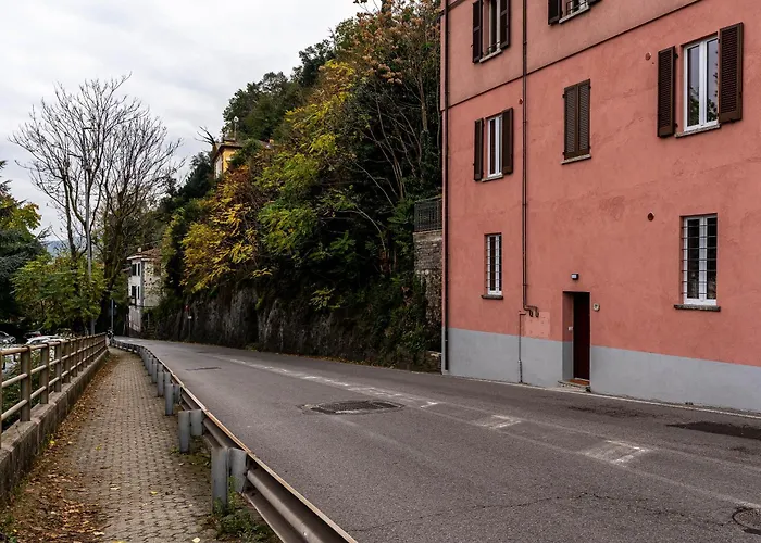 Chic Retreat - View - Self Checkin 3*