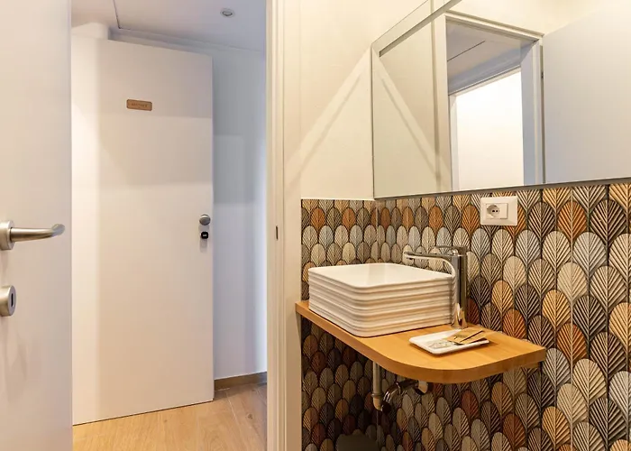 Chic Retreat - View - Self Checkin