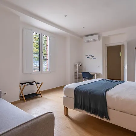 Chic Retreat - View - Self Checkin Πανσιόν